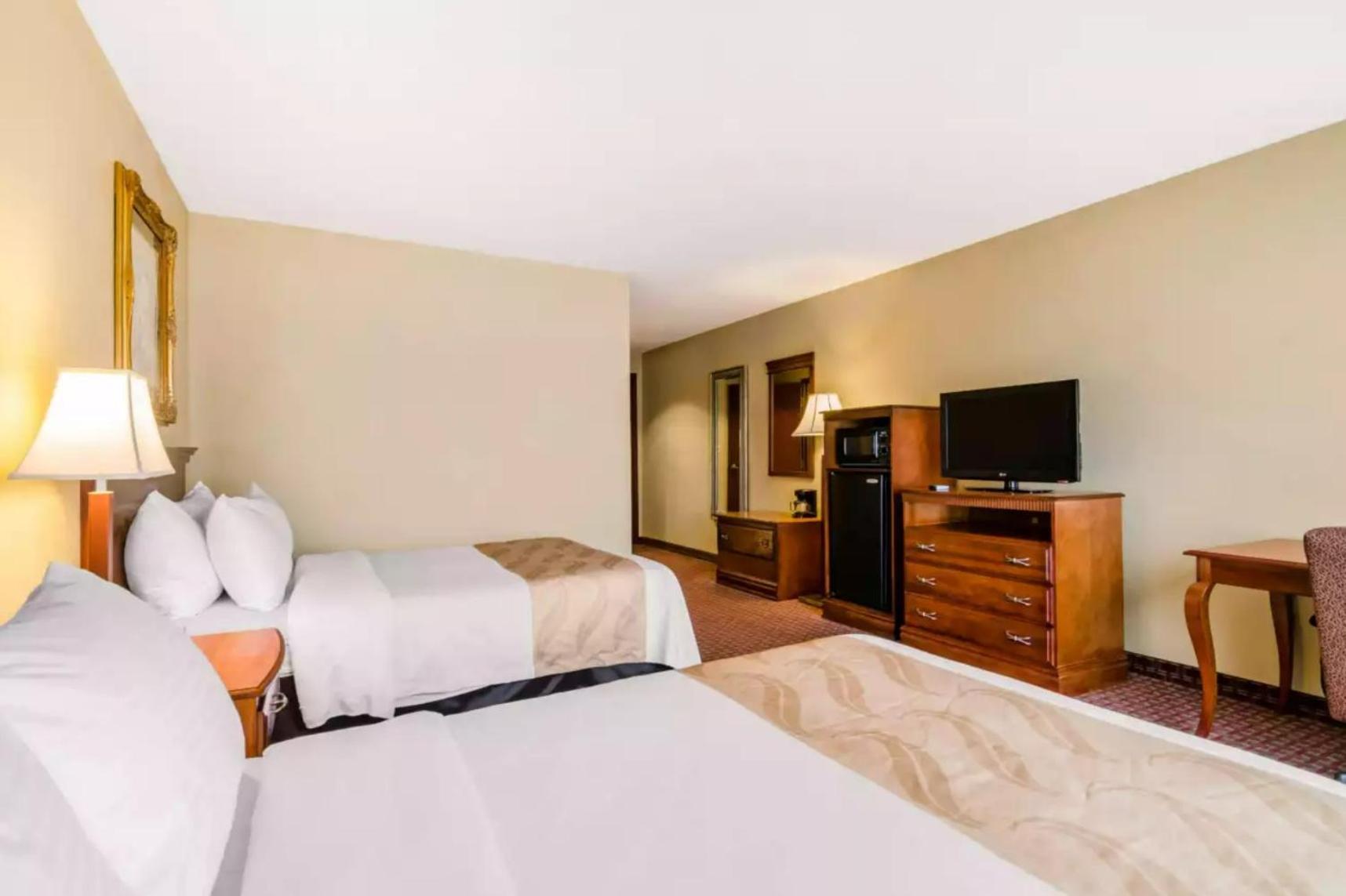 Precious Hotel كارثج المظهر الخارجي الصورة