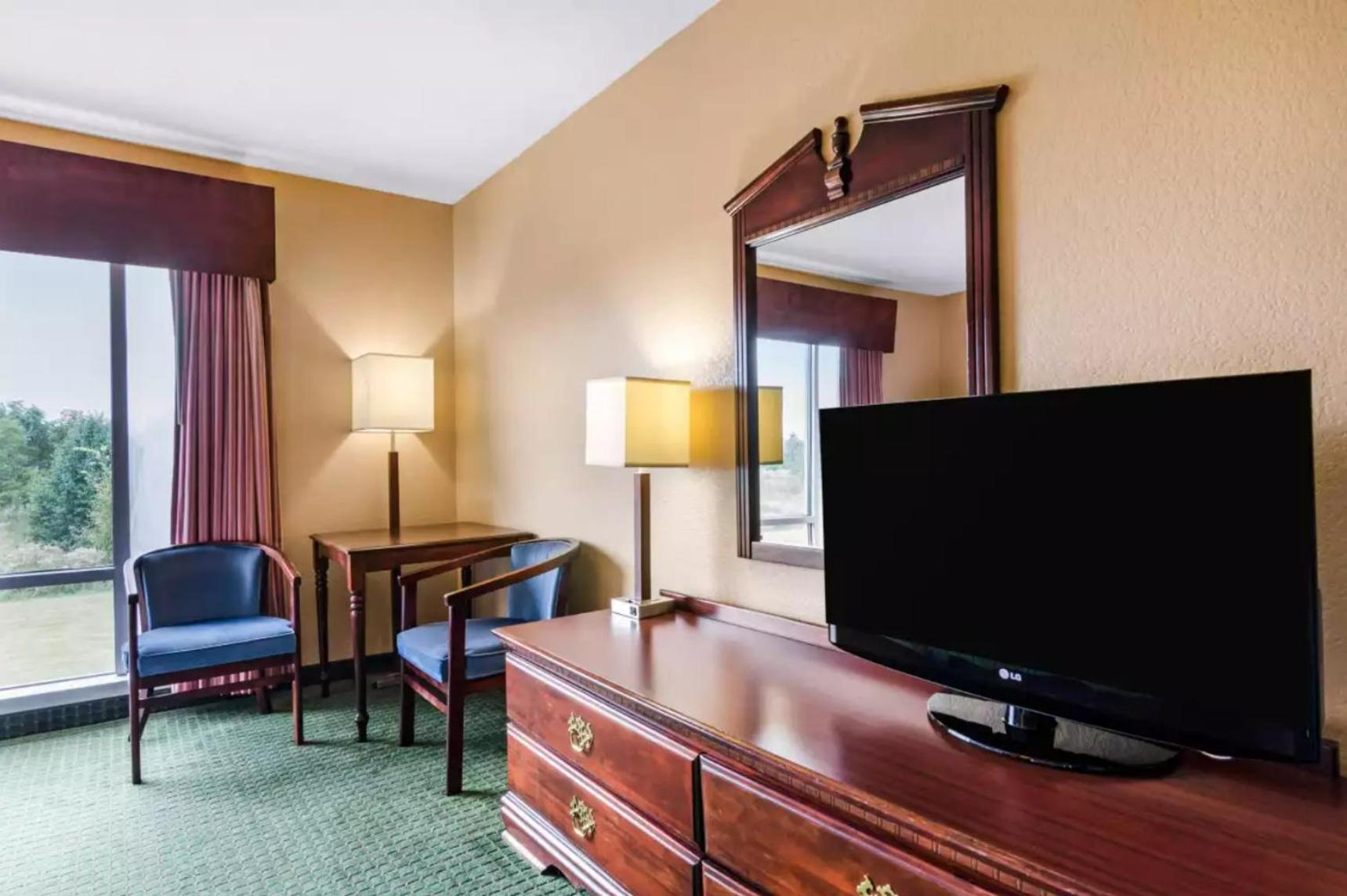 Precious Hotel كارثج المظهر الخارجي الصورة